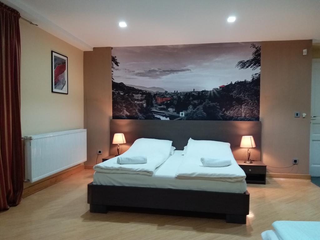 Hotel Vila Hayat Σαράγεβο Εξωτερικό φωτογραφία