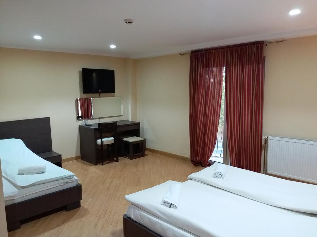 Hotel Vila Hayat Σαράγεβο Εξωτερικό φωτογραφία