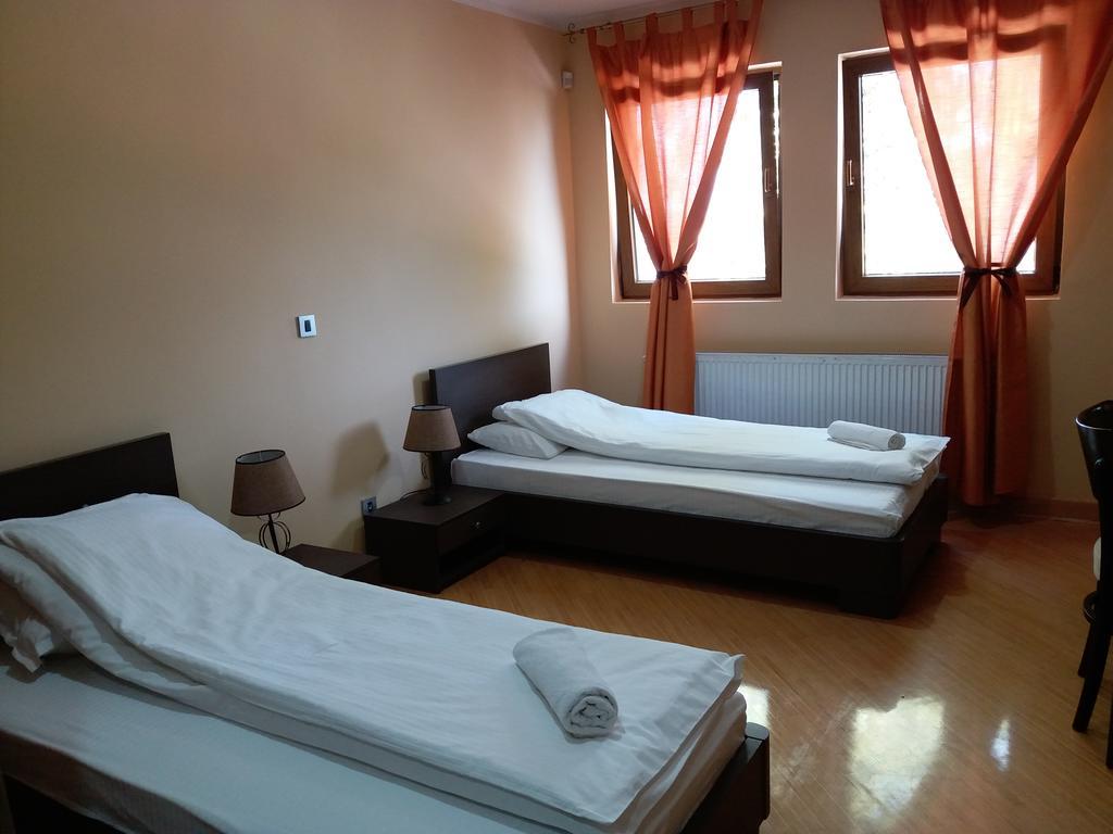 Hotel Vila Hayat Σαράγεβο Εξωτερικό φωτογραφία