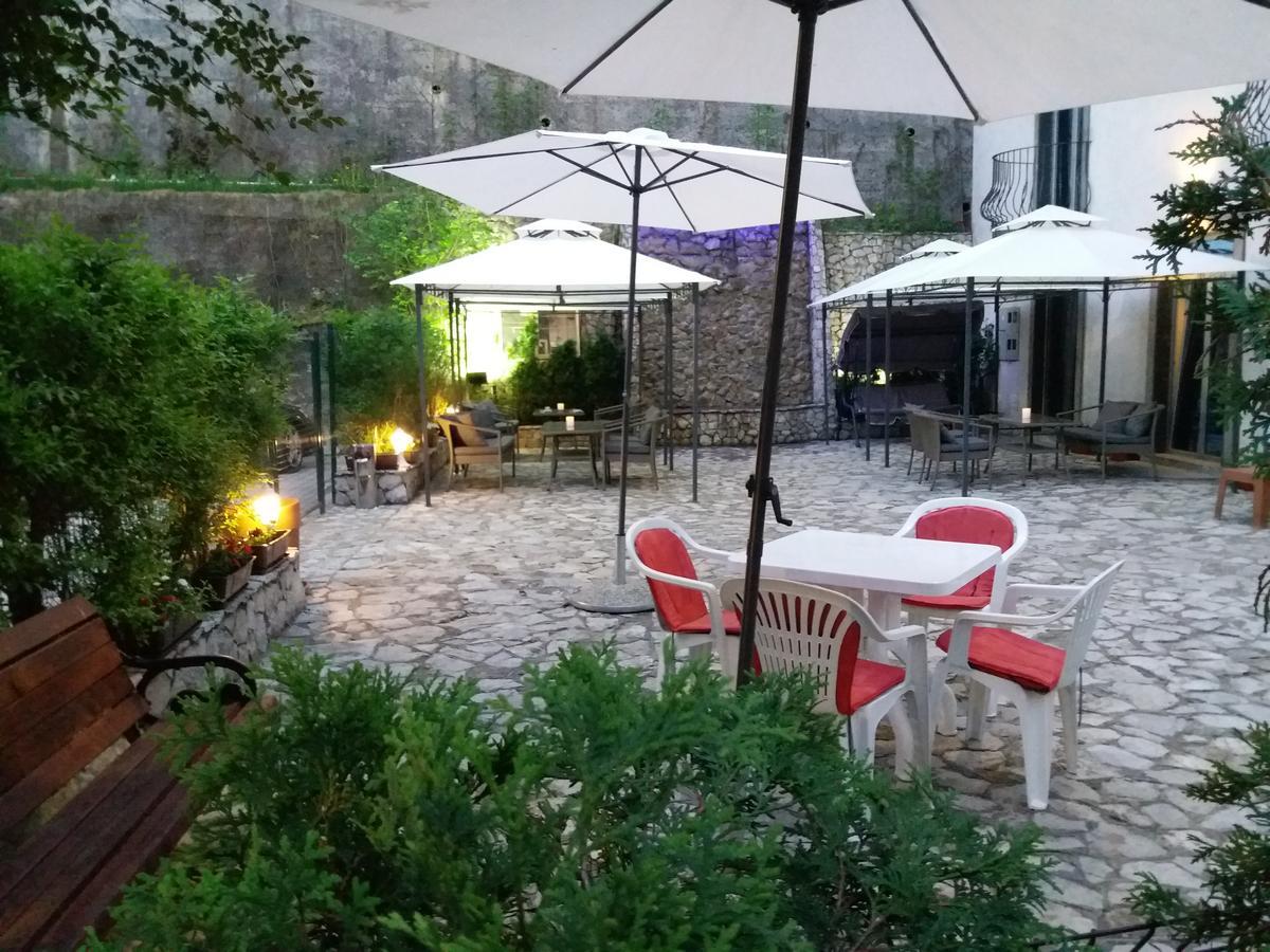 Hotel Vila Hayat Σαράγεβο Εξωτερικό φωτογραφία